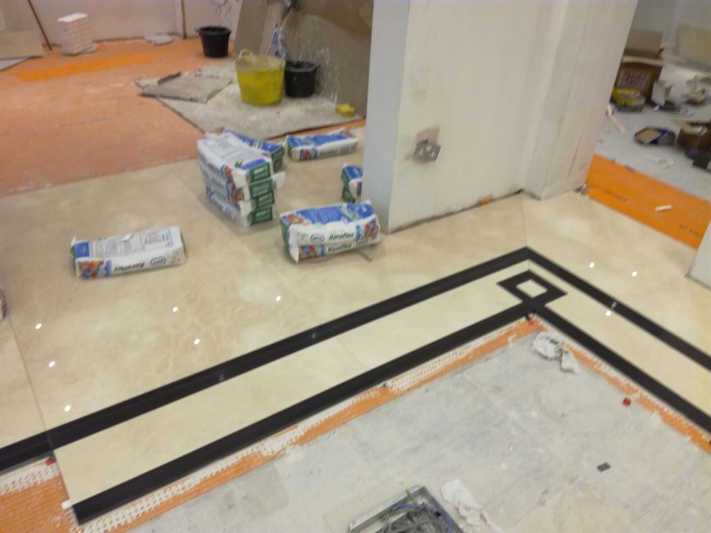 FLOOR 2