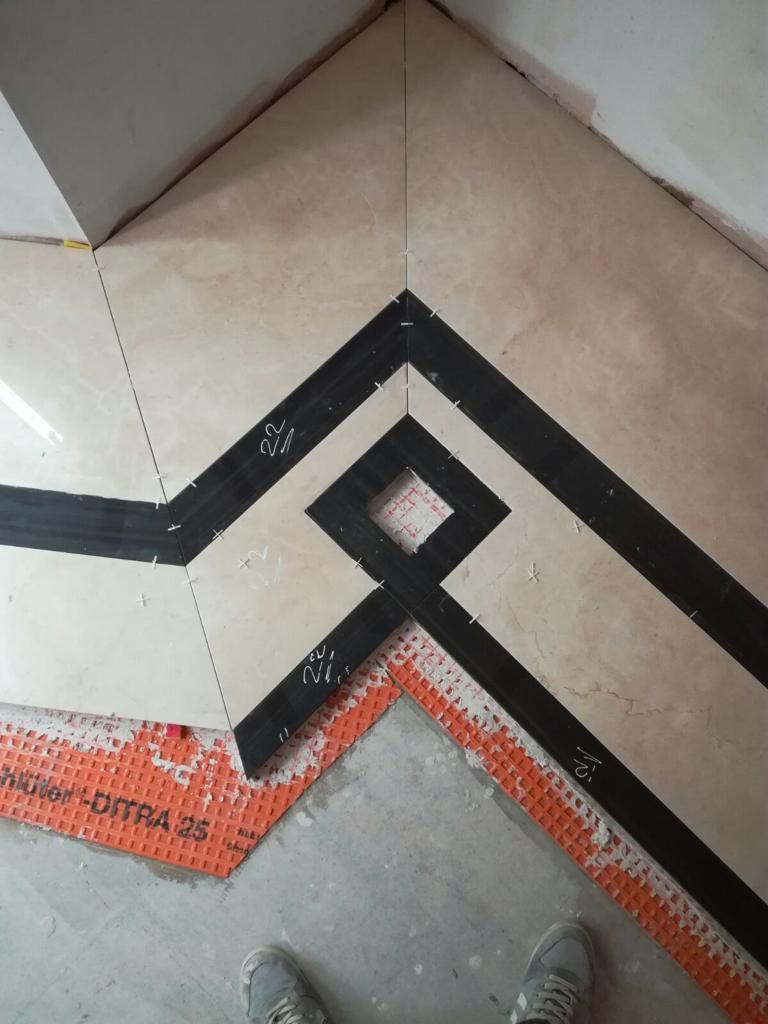FLOOR 3